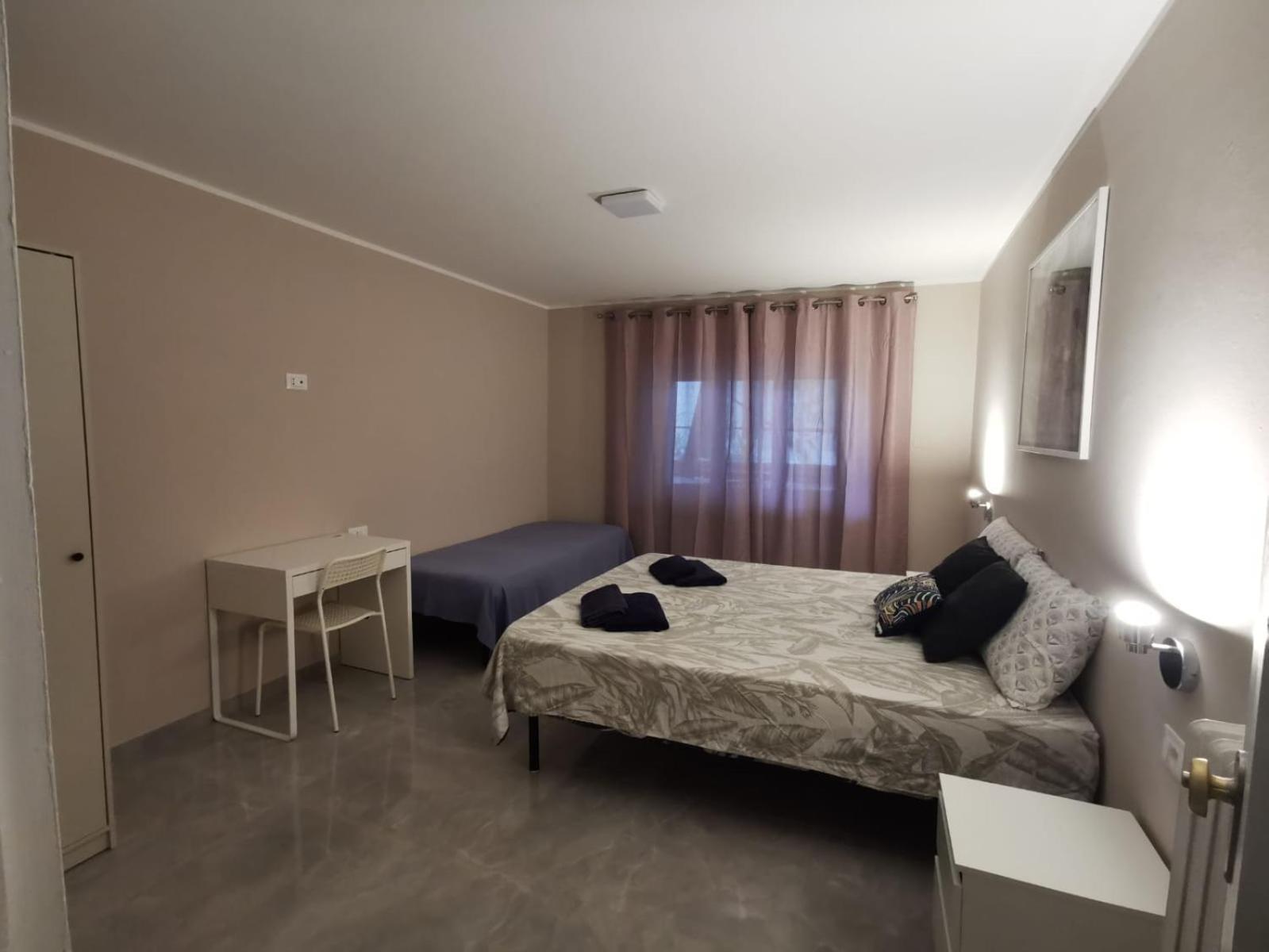La Dimora Degli Artisti Bed & Breakfast Pescara Room photo