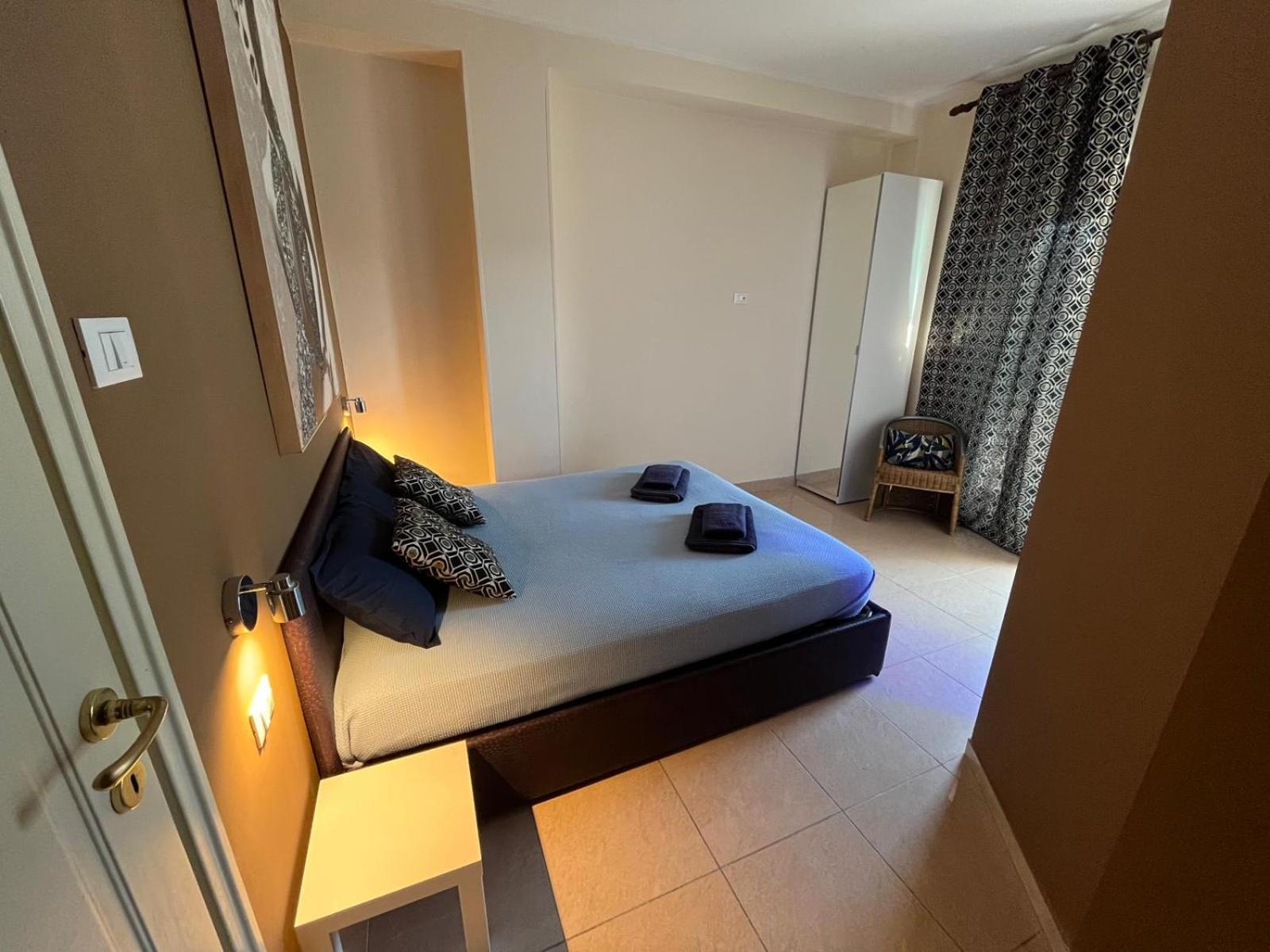La Dimora Degli Artisti Bed & Breakfast Pescara Room photo