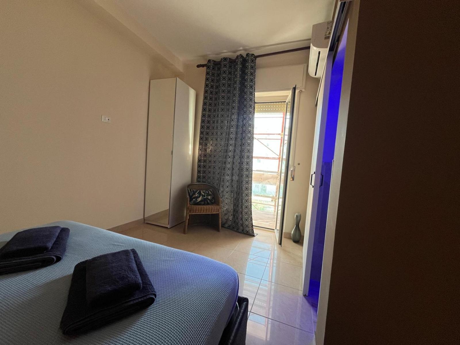 La Dimora Degli Artisti Bed & Breakfast Pescara Room photo